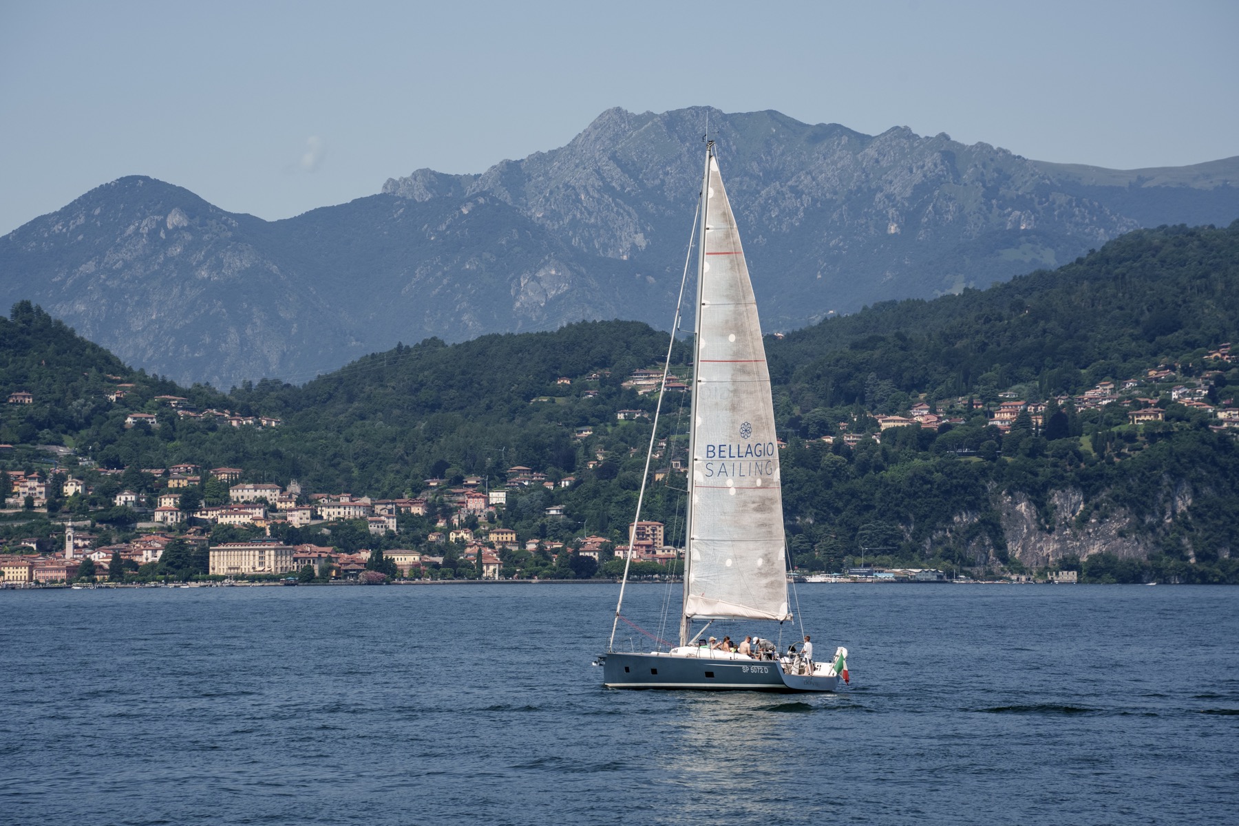 Como Lake photographed by Wenrui